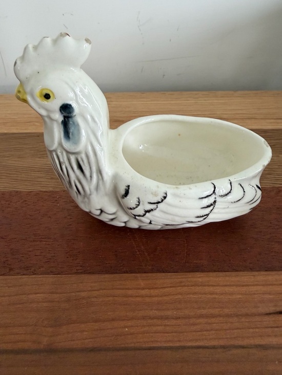 Other - Vintage chicken pottery planter PRICE DROP FIRM